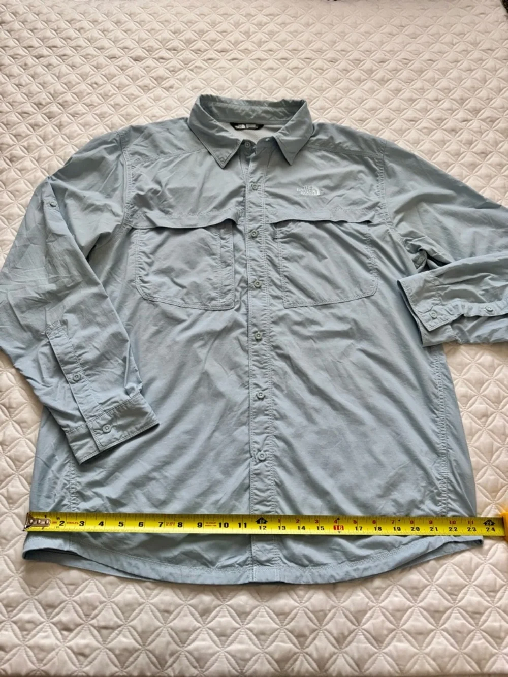 The North Face Light Blue Button-Down Long Sleeve Trail Fishing Shirt Size L